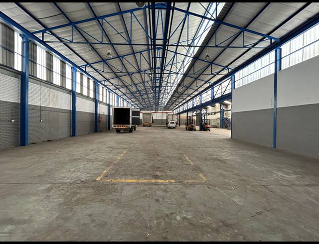 1,635M² FACTORY TO LET IN BEACONVALE